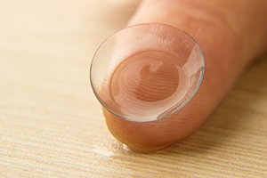 Schäden an Kontaktlinsen